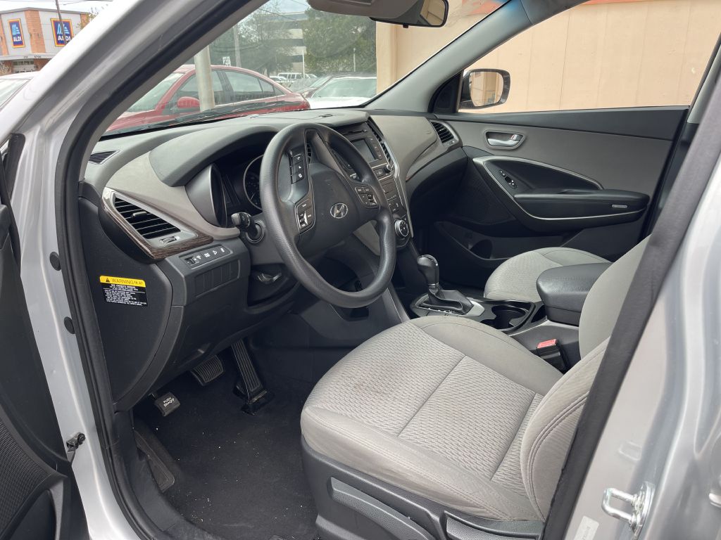 Photo 5 of this HYUNDAI SANTAFE