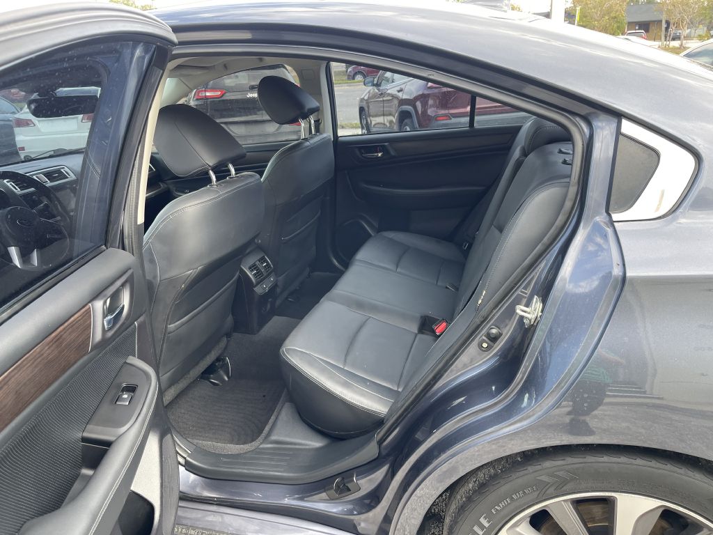 Photo 8 of this SUBARU LEGACY
