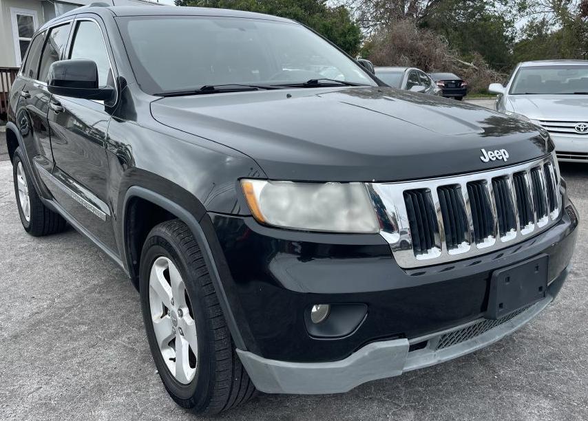 Photo 3 of this JEEP GRAND CHEROKEE
