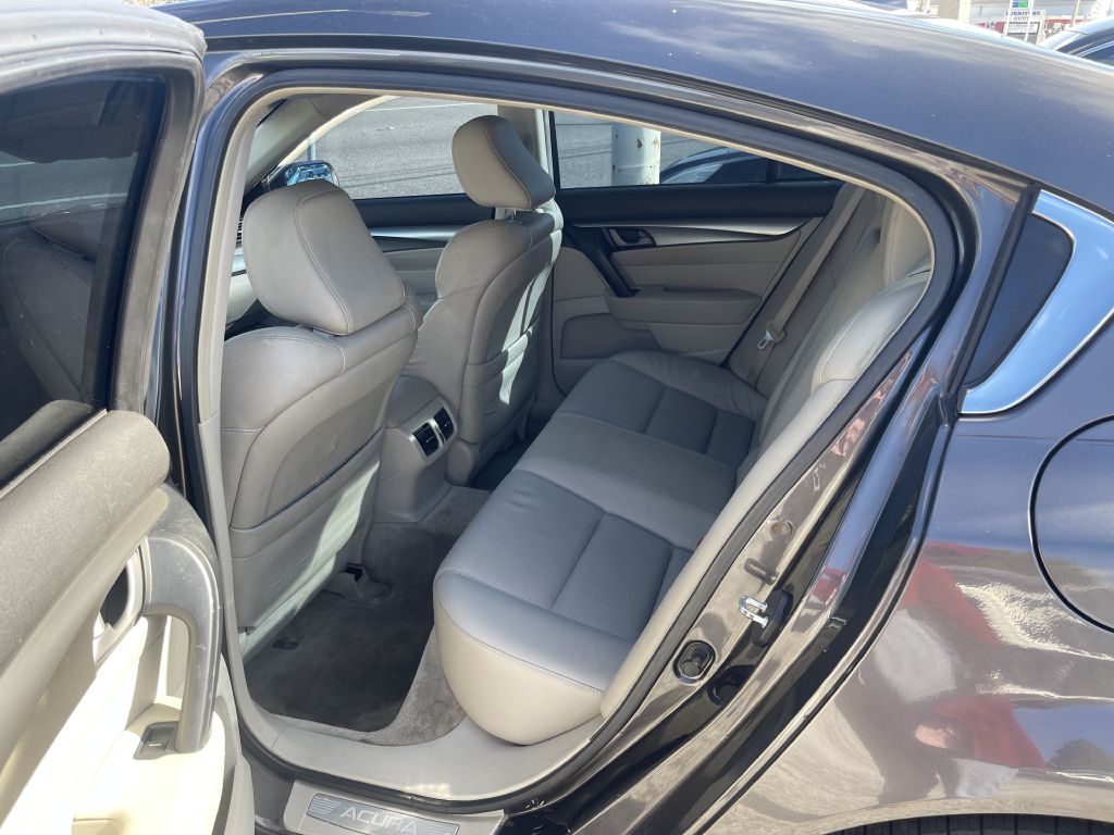 Photo 8 of this ACURA TL
