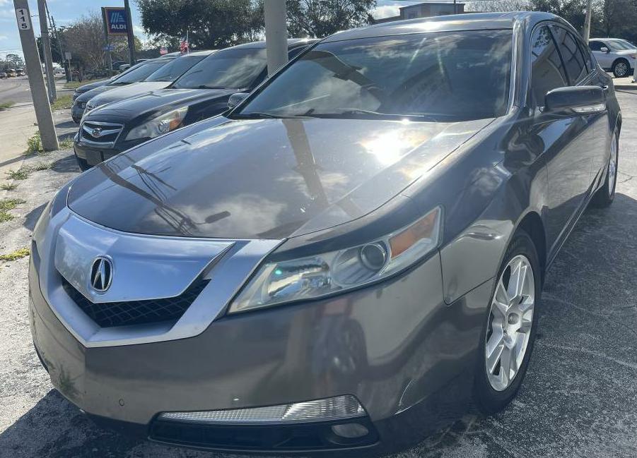 Photo 2 of this ACURA TL