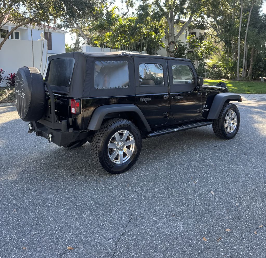 Photo 2 of this JEEP WRANGLER UNLIMI