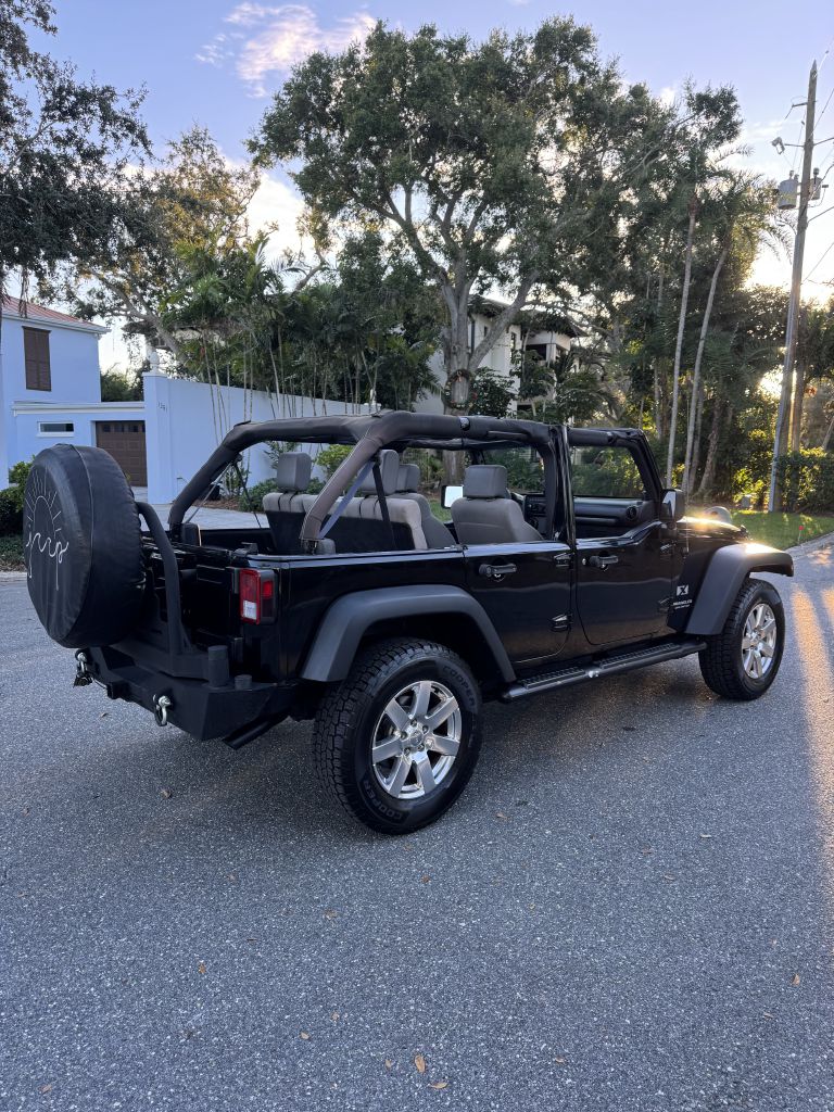 Photo 15 of this JEEP WRANGLER UNLIMI