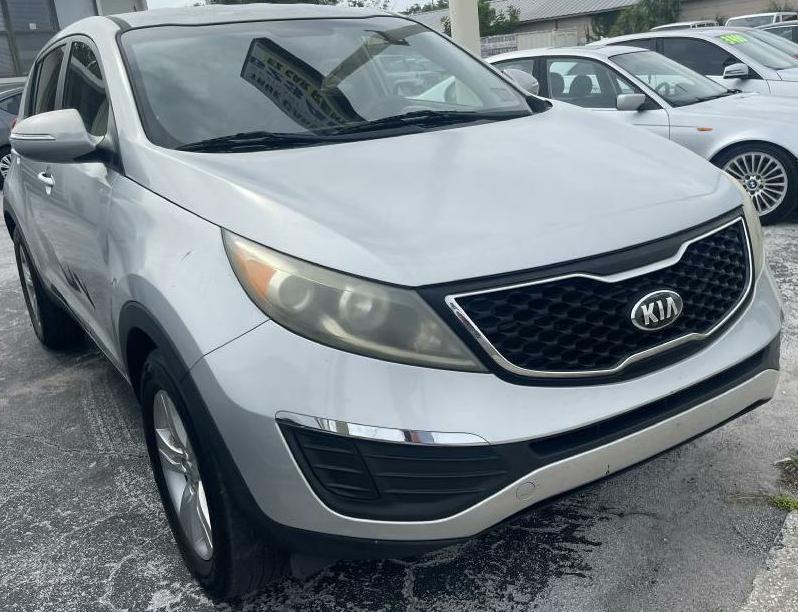 Photo 2 of this KIA SPORTAGE