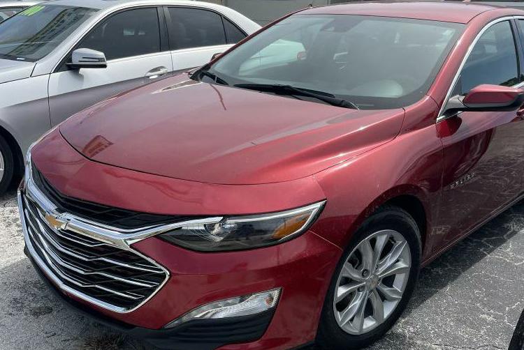 Photo 3 of this CHEVROLET MALIBU