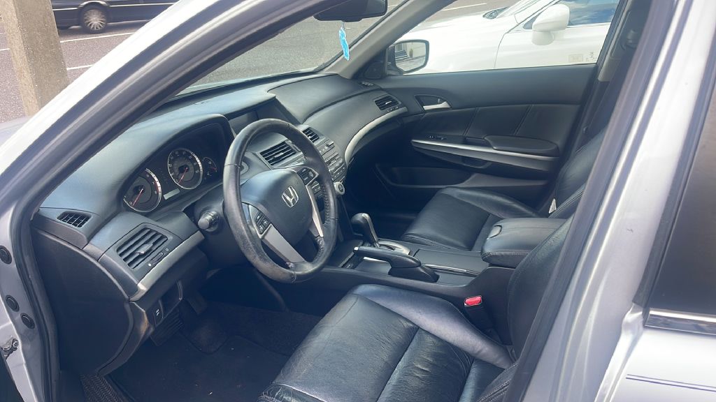 Photo 8 of this HONDA ACCORD