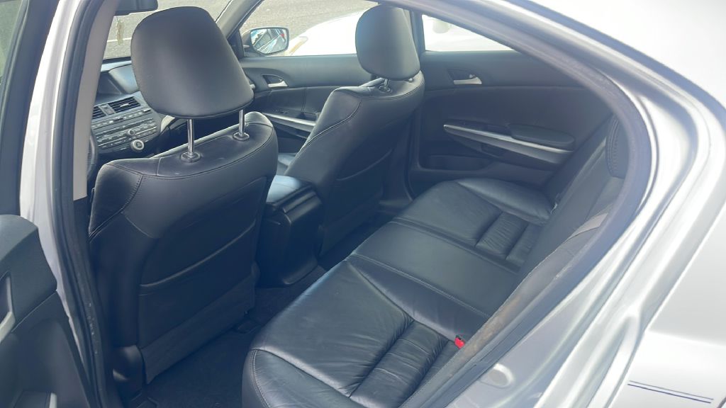 Photo 9 of this HONDA ACCORD