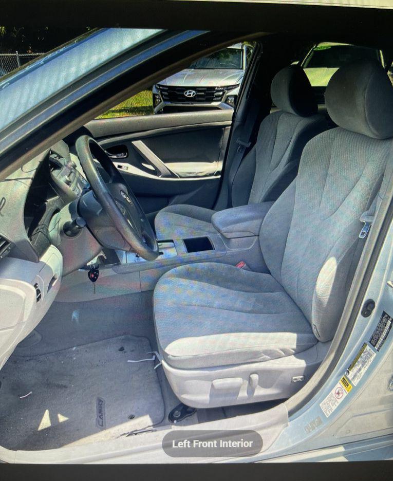 Photo 7 of this TOYOTA CAMRY