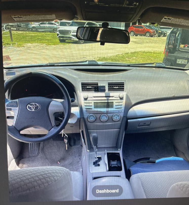Photo 8 of this TOYOTA CAMRY