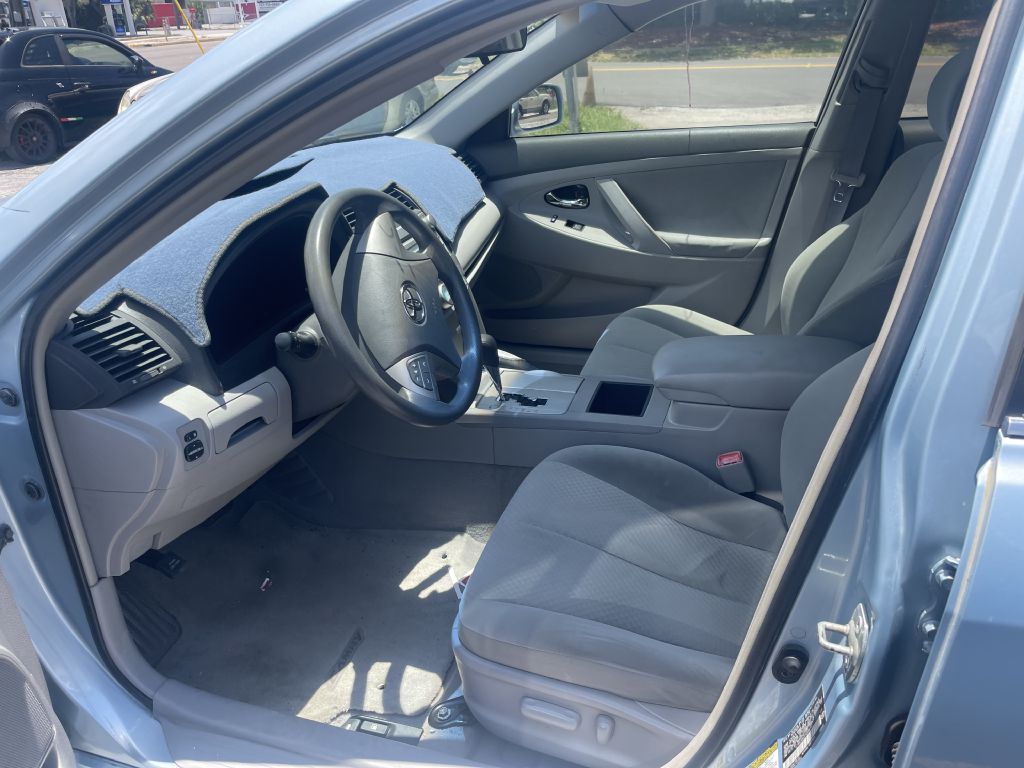 Photo 13 of this TOYOTA CAMRY