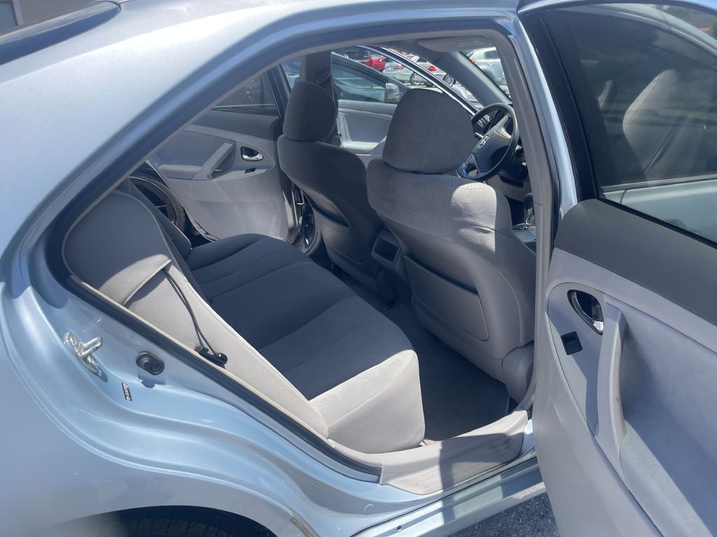 Photo 15 of this TOYOTA CAMRY