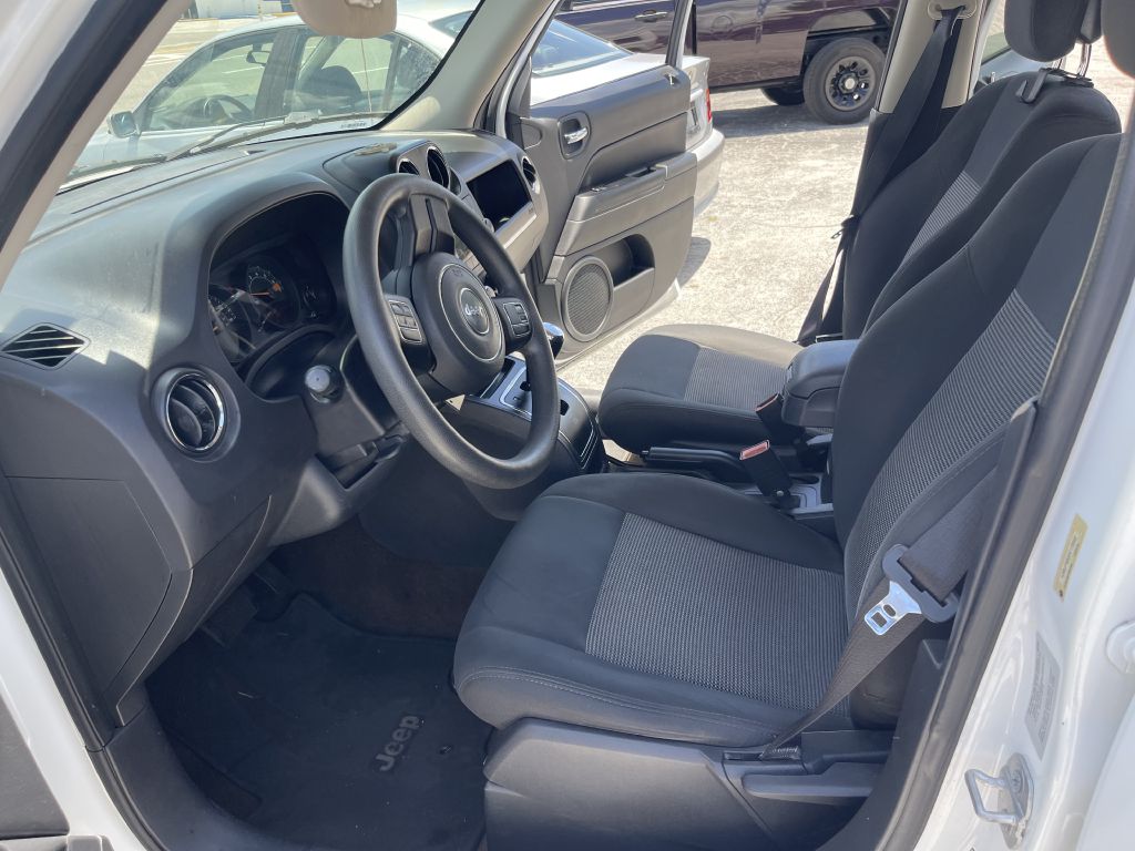 Photo 8 of this JEEP PATRIOT