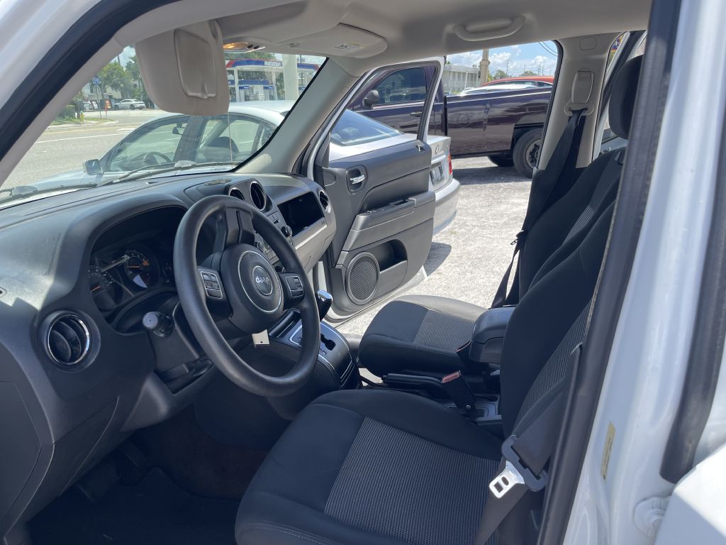 Photo 9 of this JEEP PATRIOT