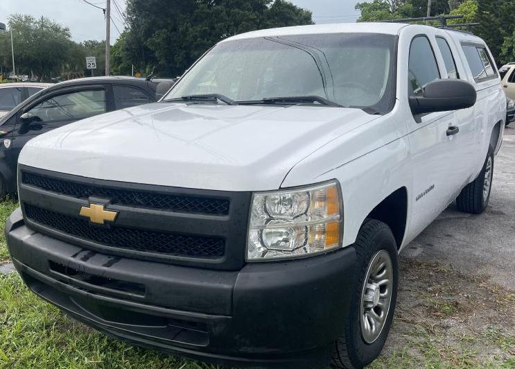 Photo 2 of this CHEVROLET SILVERADO 1500