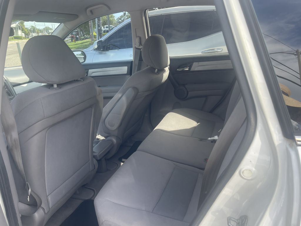 Photo 9 of this HONDA CR-V