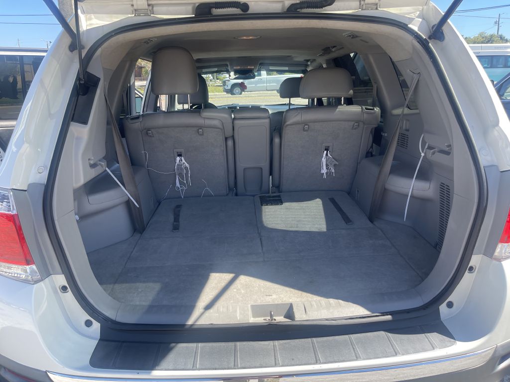 Photo 15 of this TOYOTA HIGHLANDER