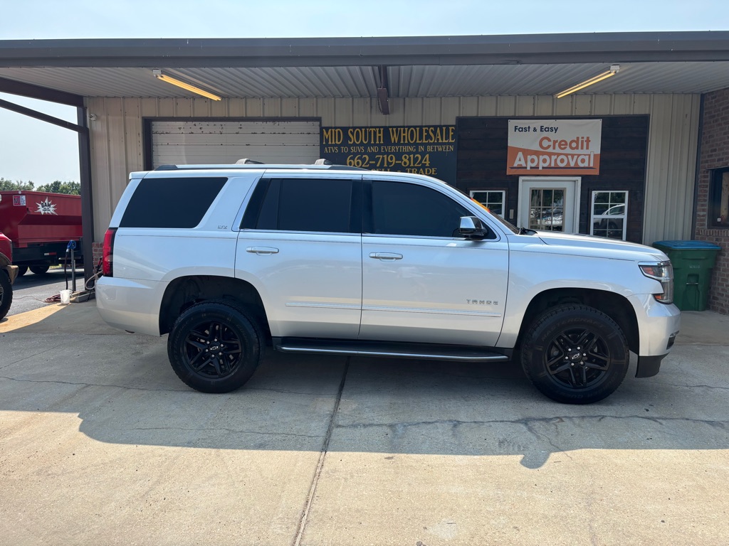Photo 2 of this CHEVROLET TAHOE