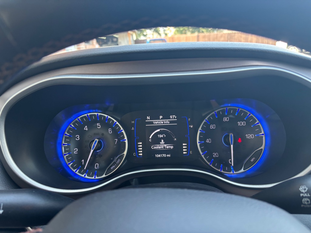 Photo 13 of this CHRYSLER PACIFICA