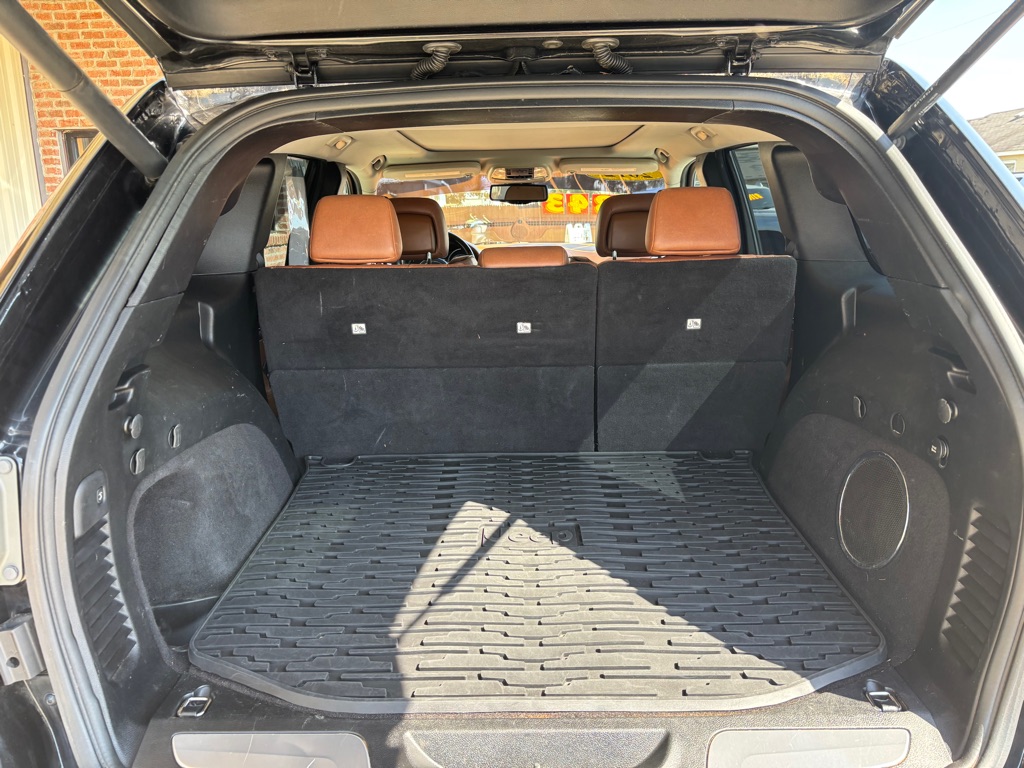 Photo 10 of this JEEP GRAND CHEROKEE