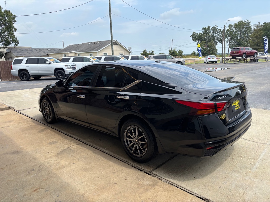 Photo 5 of this NISSAN ALTIMA