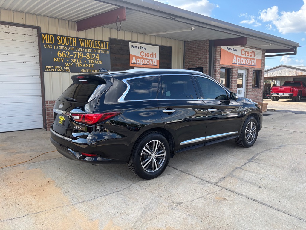 Photo 3 of this INFINITI QX60