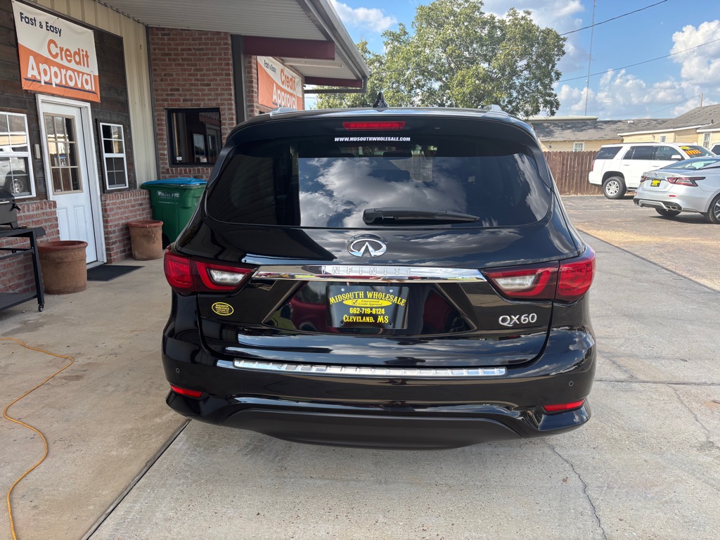 Photo 4 of this INFINITI QX60
