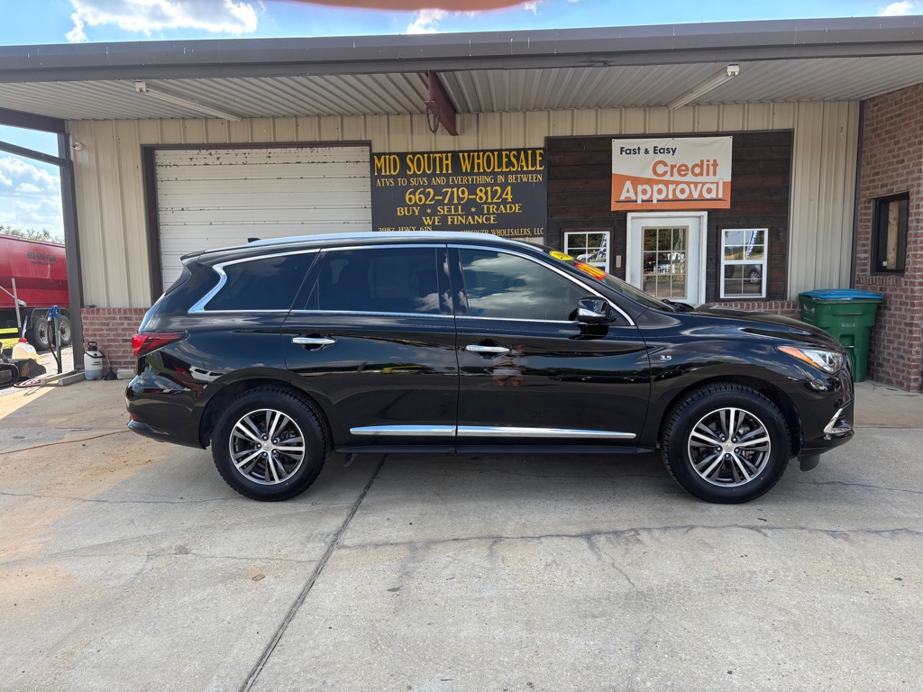 Photo 2 of this INFINITI QX60