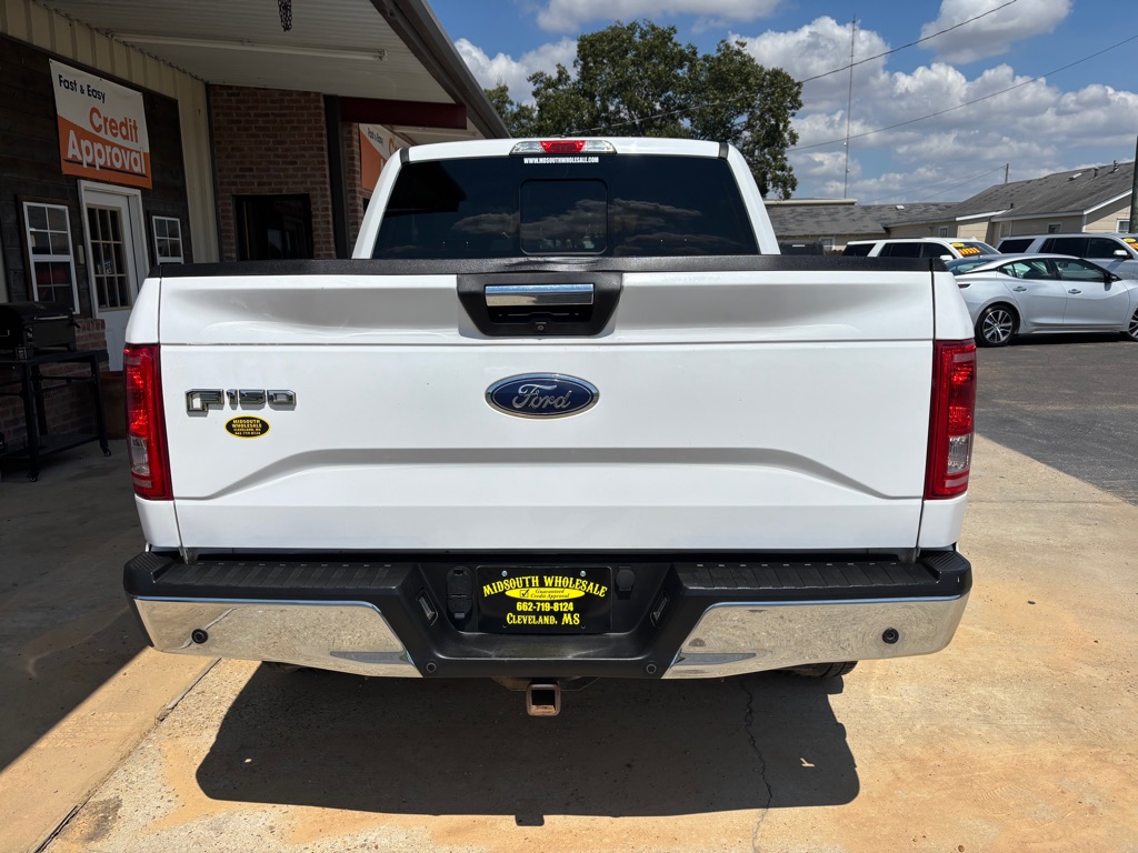 Photo 4 of this FORD F150