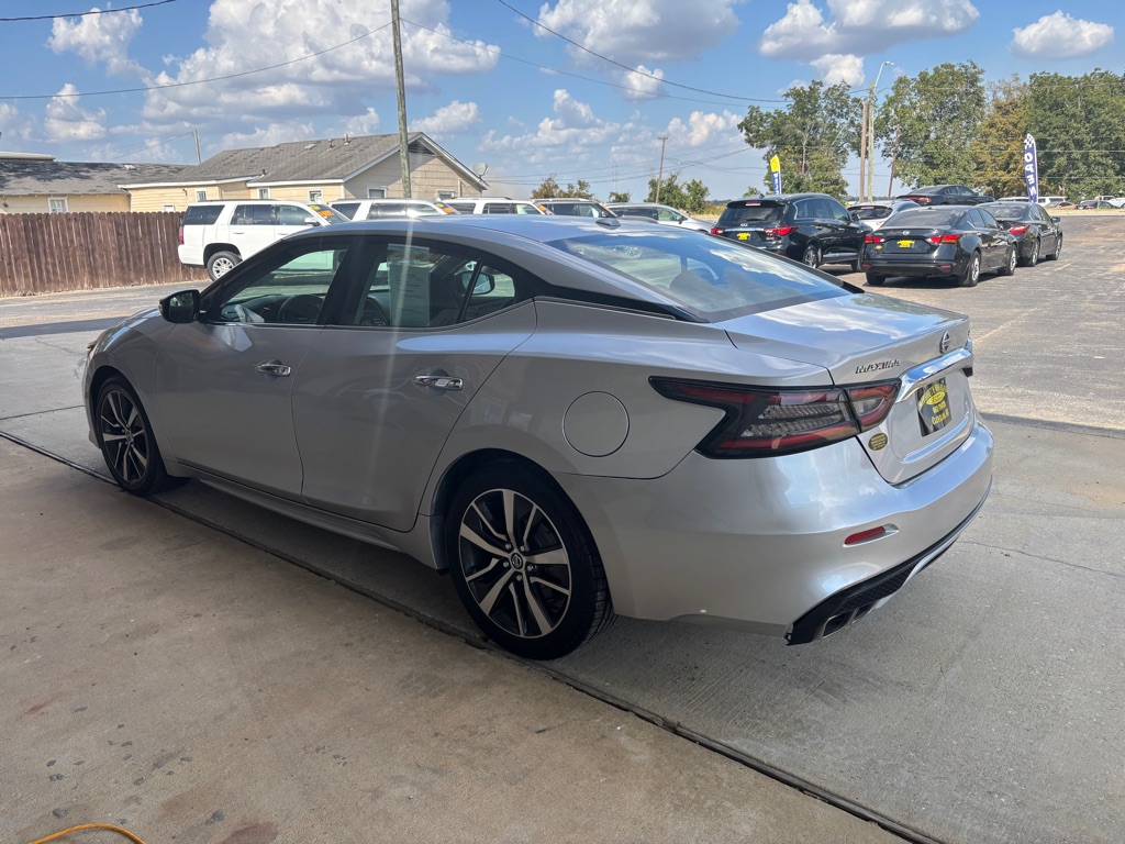 Photo 5 of this NISSAN MAXIMA
