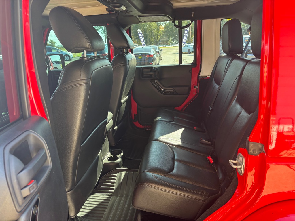 Photo 9 of this JEEP WRANGLER UNLIMI