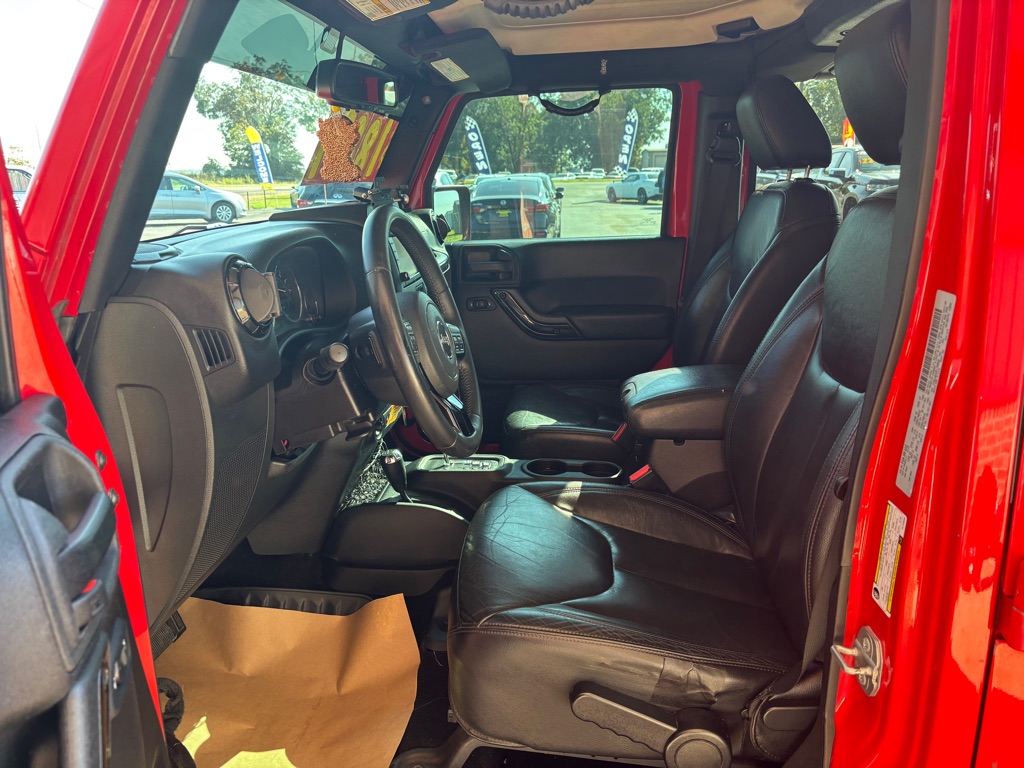 Photo 8 of this JEEP WRANGLER UNLIMI