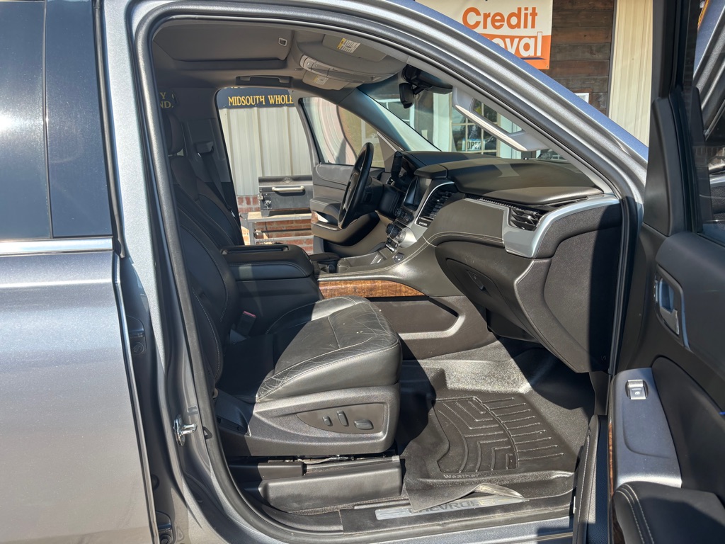 Photo 12 of this CHEVROLET TAHOE