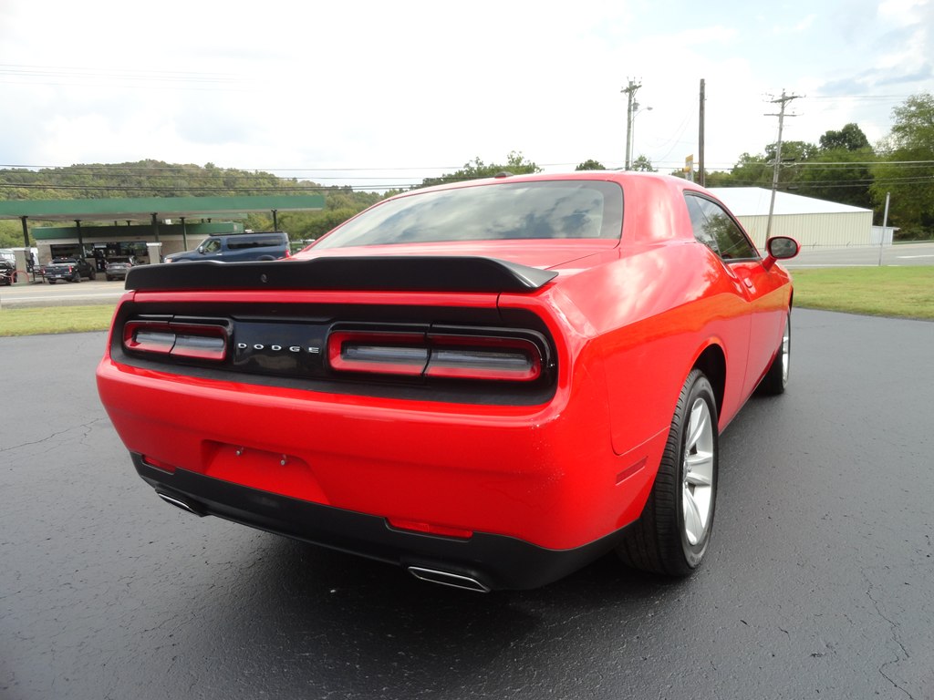Photo 6 of this DODGE CHALLENGER