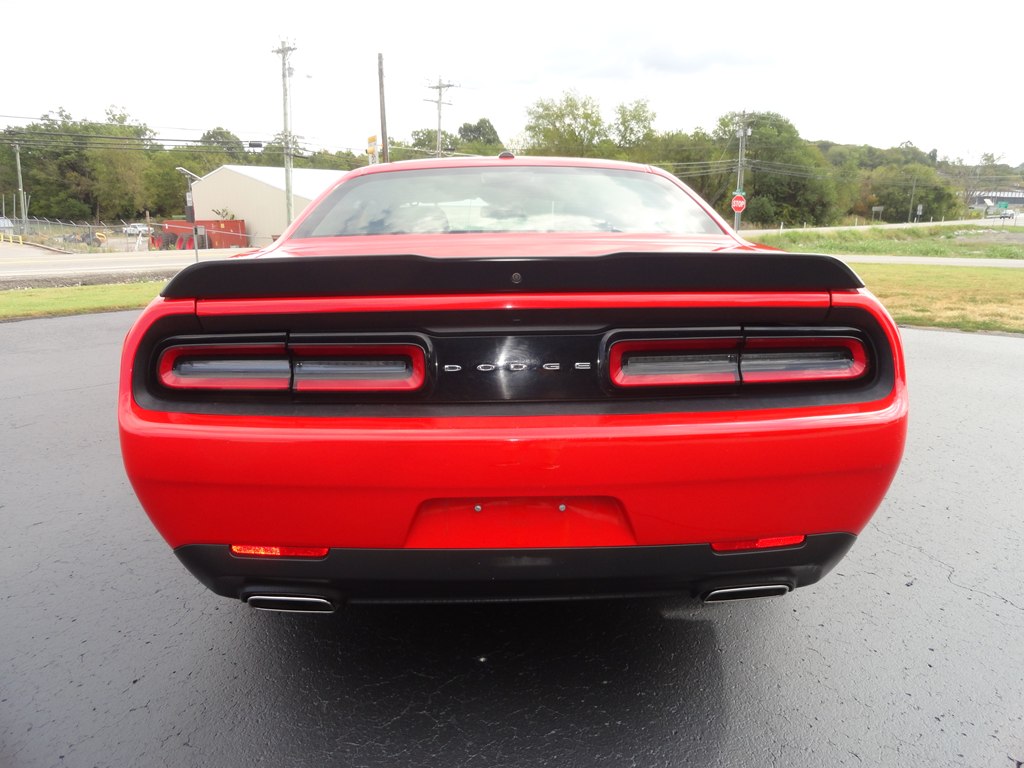 Photo 7 of this DODGE CHALLENGER