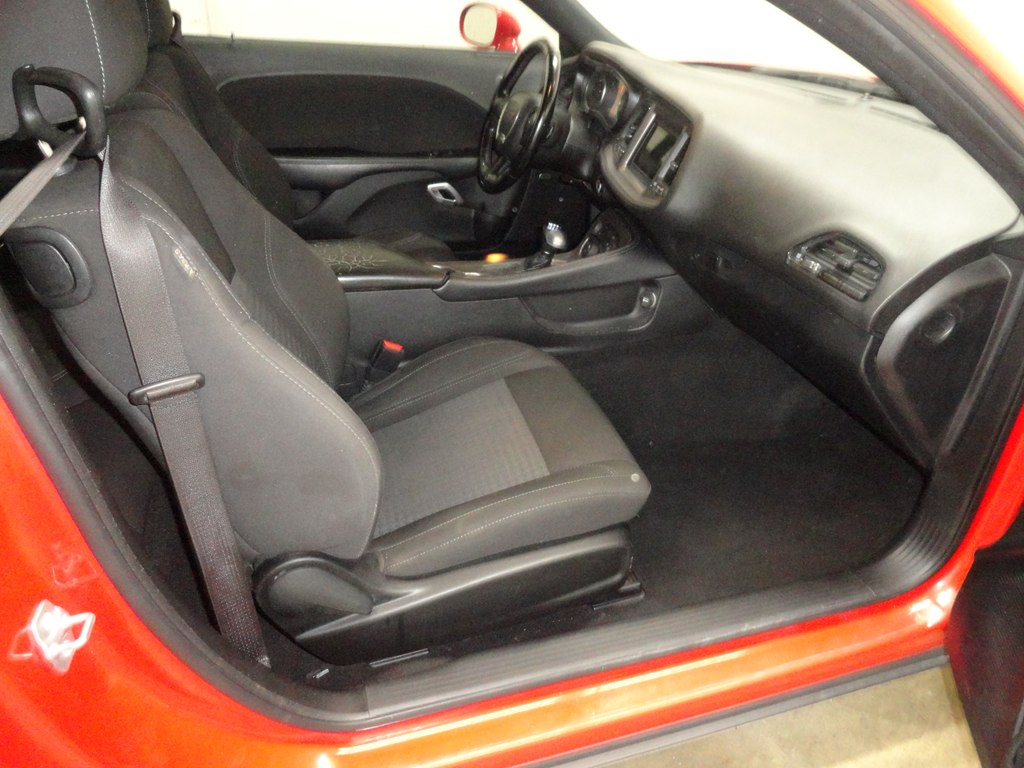 Photo 10 of this DODGE CHALLENGER