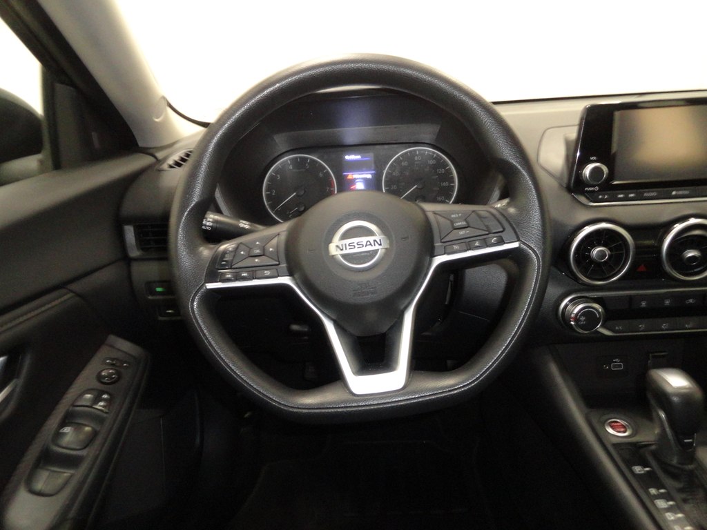 Photo 30 of this NISSAN SENTRA
