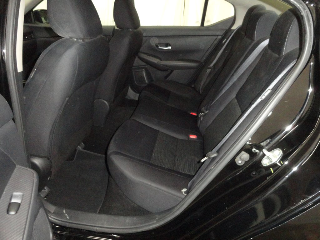 Photo 10 of this NISSAN SENTRA