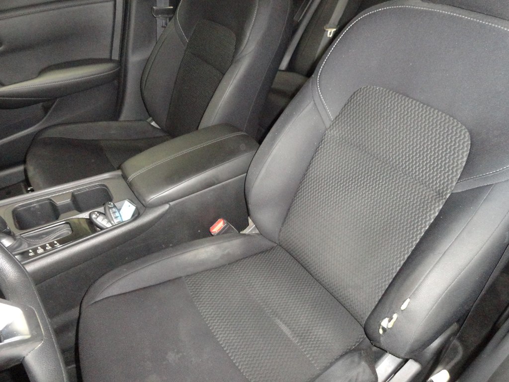 Photo 33 of this NISSAN SENTRA