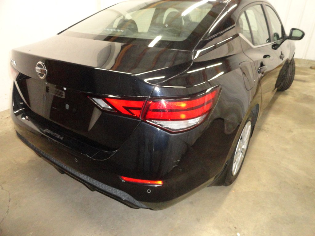 Photo 48 of this NISSAN SENTRA