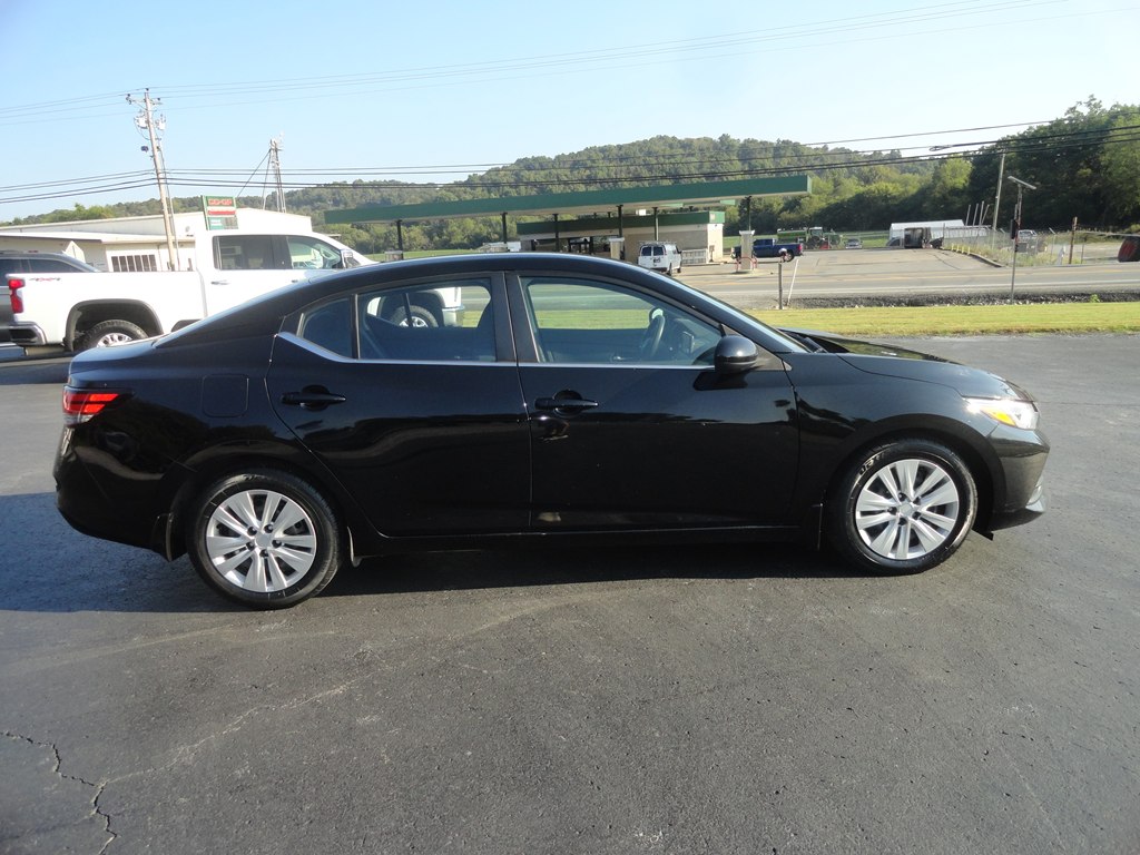 Photo 5 of this NISSAN SENTRA