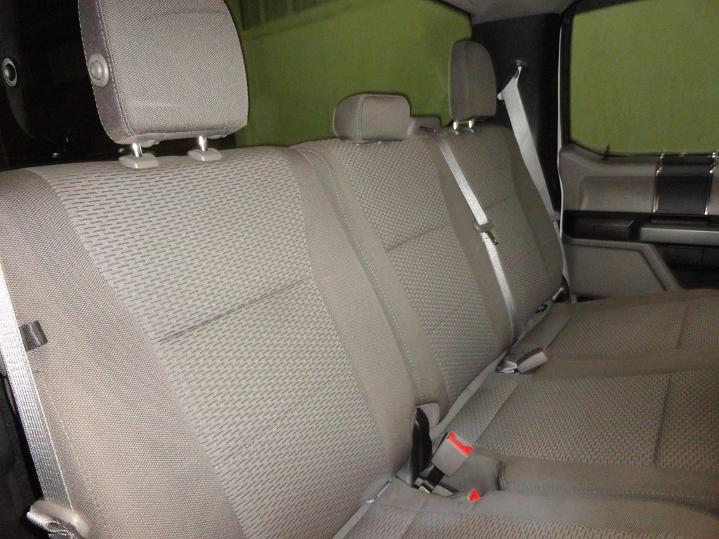 Photo 17 of this FORD F250