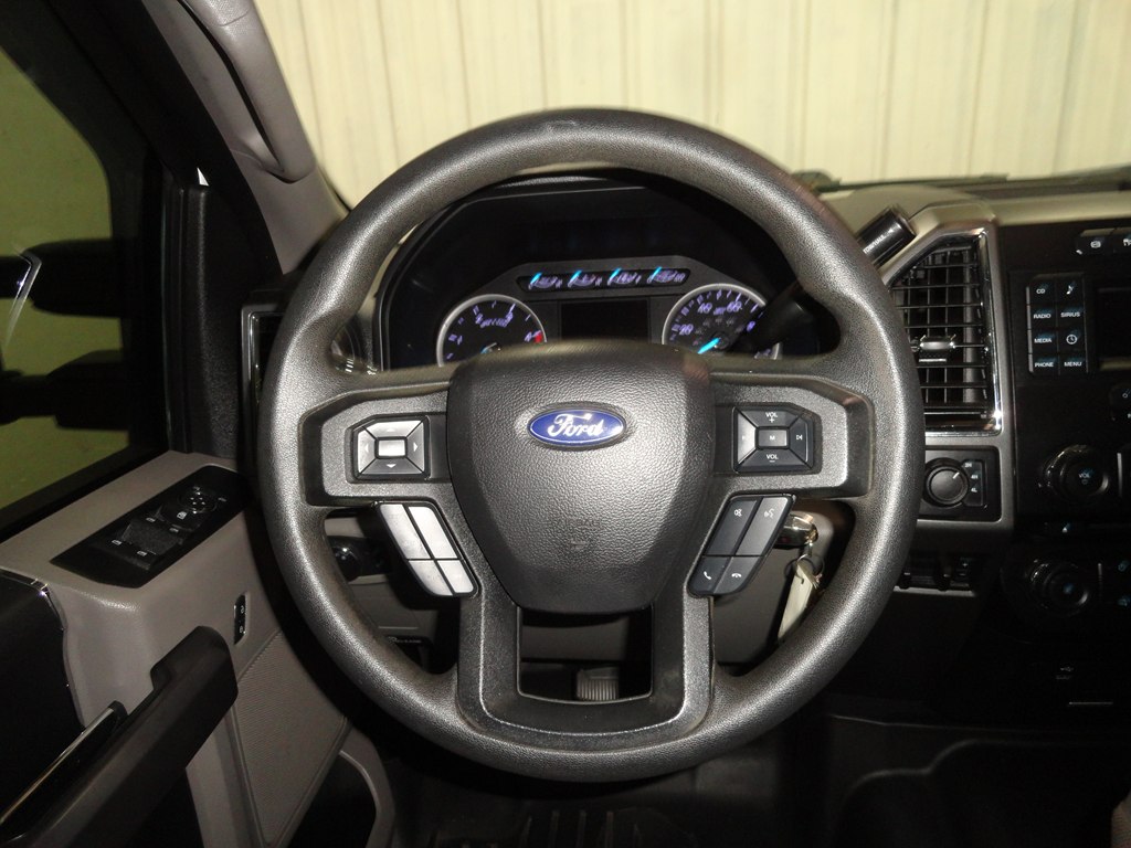 Photo 25 of this FORD F250
