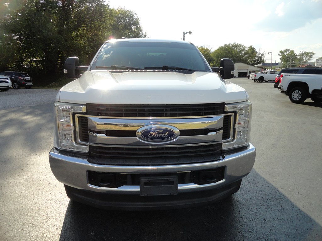 Photo 4 of this FORD F250