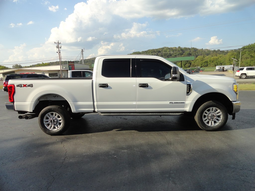 Photo 5 of this FORD F250