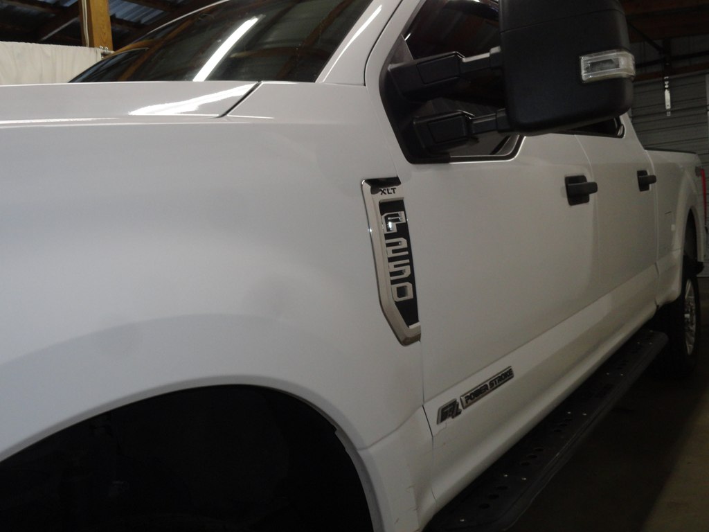 Photo 13 of this FORD F250