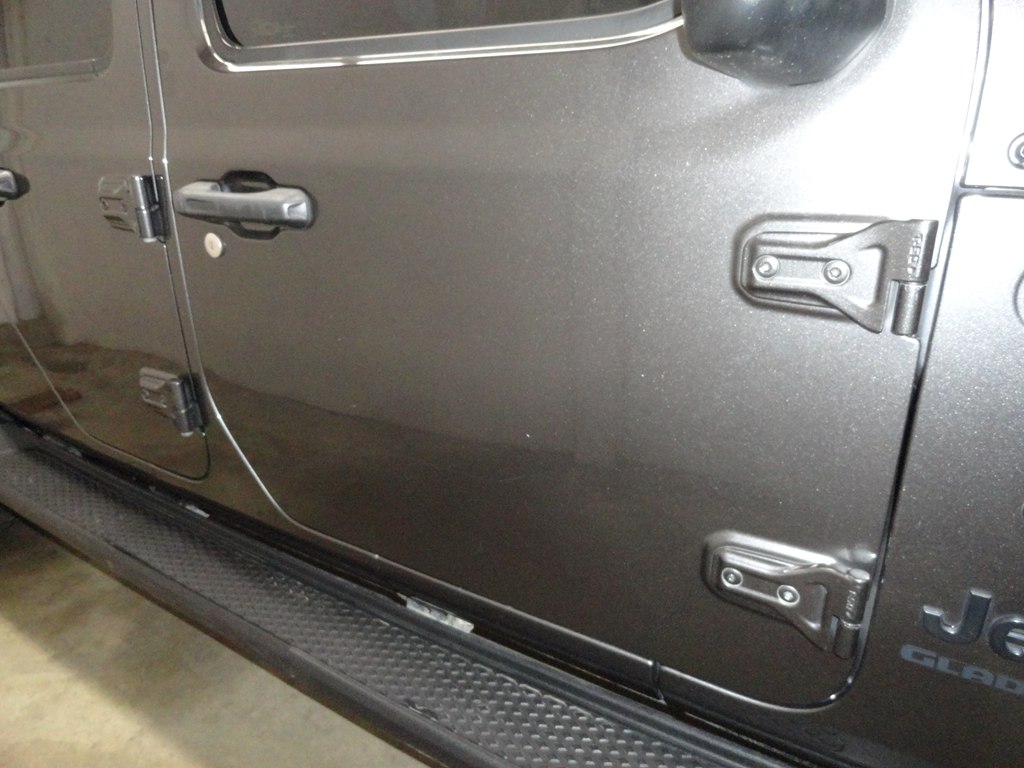 Photo 31 of this JEEP GLADIATOR