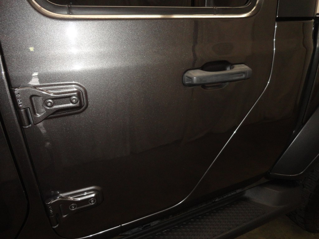 Photo 27 of this JEEP GLADIATOR