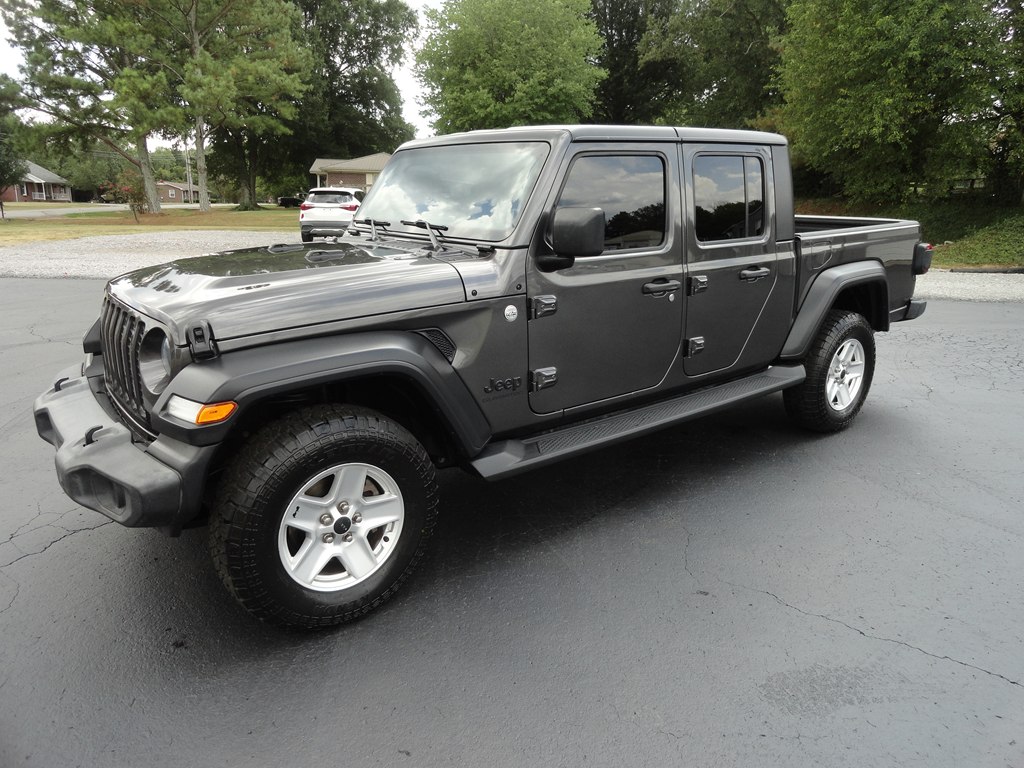 Photo 2 of this JEEP GLADIATOR