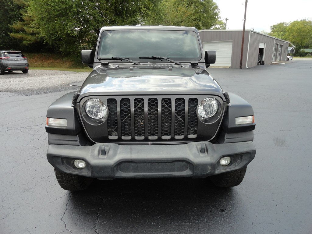 Photo 8 of this JEEP GLADIATOR