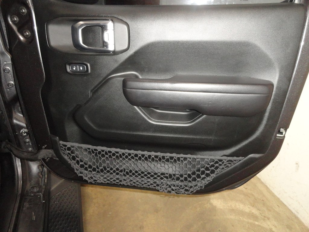Photo 22 of this JEEP GLADIATOR